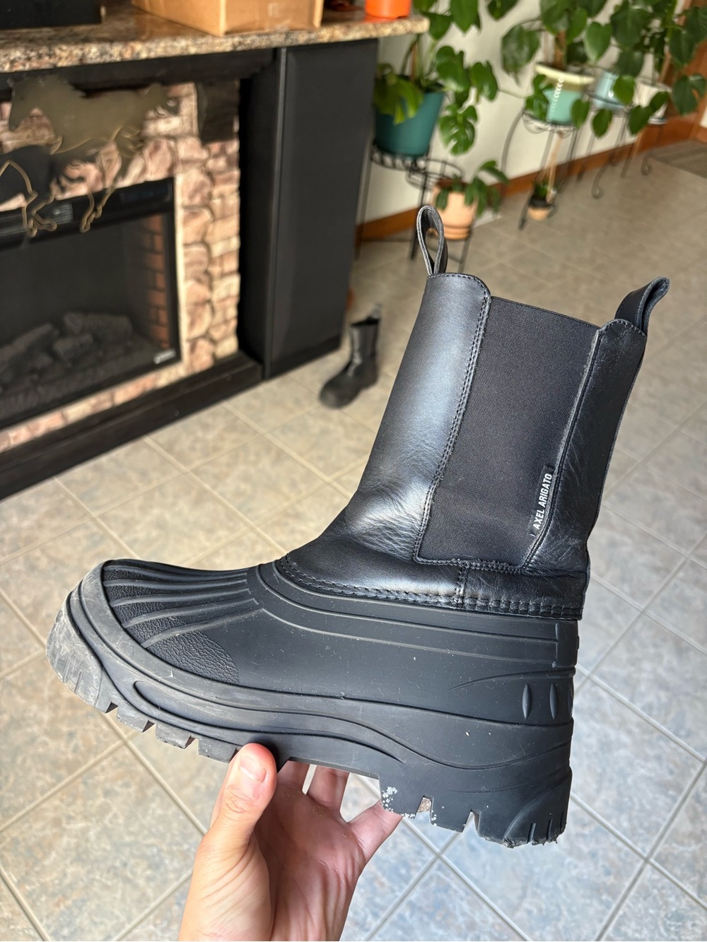 AXEL ARIGATO BLACK LEATHER DUCK BOOTS